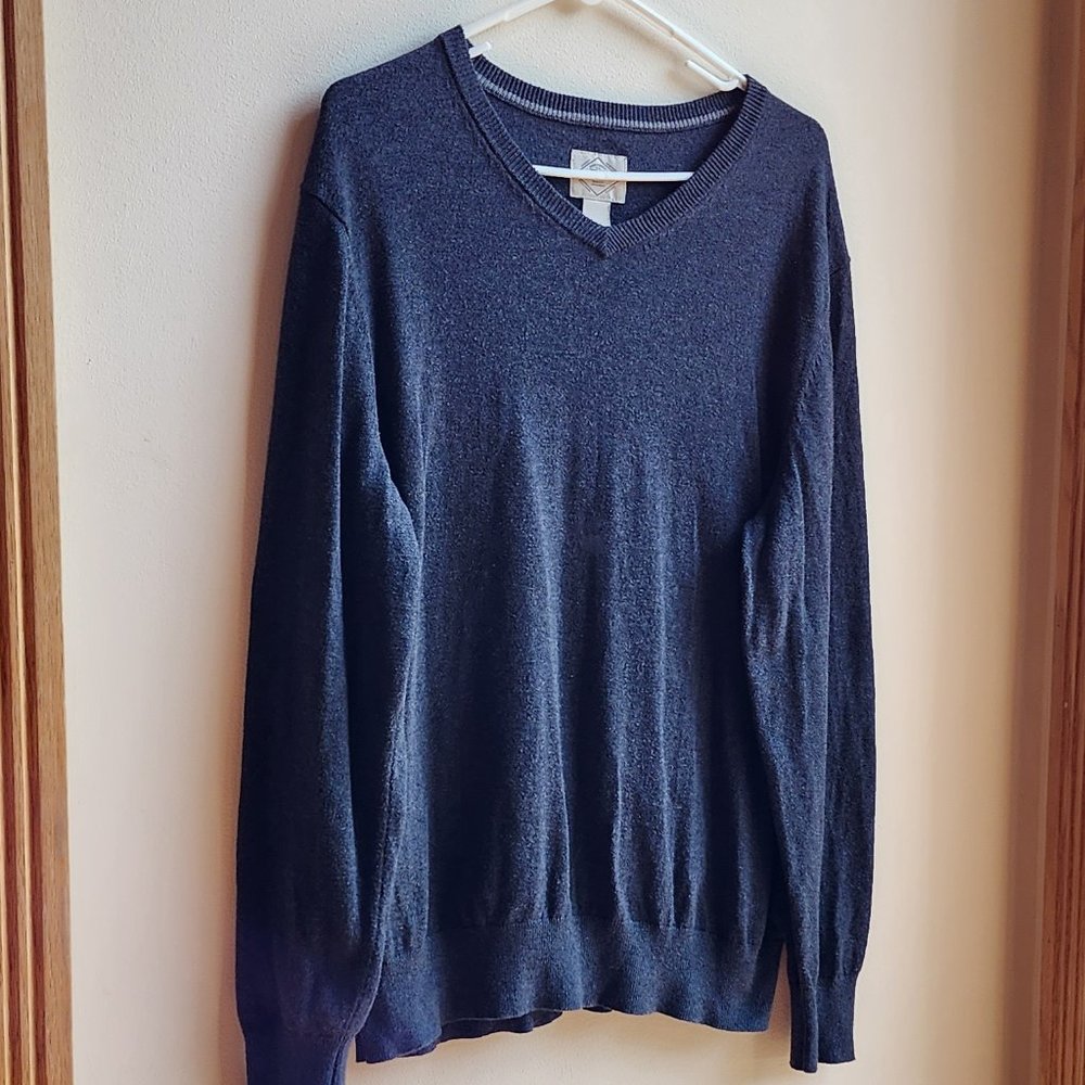 St. John's Bay Gray Blue V-Neck Sweater Size Medium